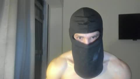 Snapshot of mysterious_muscles chatting on 04.28.26 mysterious_muscles online show from 04.28.26