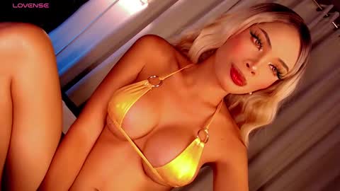 Olivia online show from 03.10.25