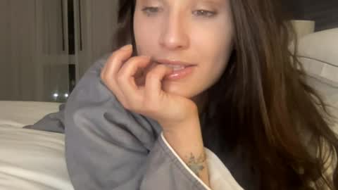 mysteriousmadam_ online show from 04.01.26