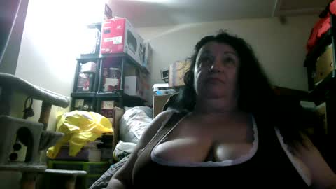 Snapshot of mysteriouswoman18 chatting on 07.27.26 mysteriouswoman18 online show from 07.27.26