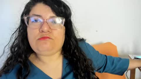 Snapshot of mystery_psique chatting on 04.27.26 mystery_psique online show from 04.27.26