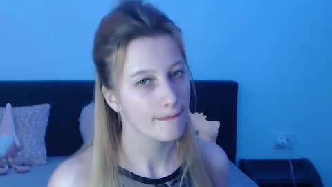 Mystery Girl online show from 03.26.26