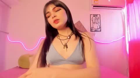 Snapshot of mysticamber1 chatting on 09.09.25 mysticamber1 online show from 09.09.25