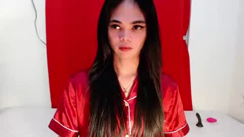 Krestine online show from 10.27.25