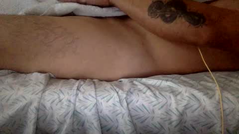 str8 dom alphaAsian Daddy type. sorry not bi or  curious but i dont judgediscrimenate. online show from 02.24.25