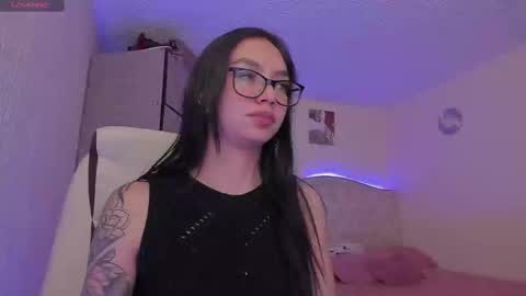 Snapshot of naath_ chatting on 02.27.25 anny online show from 02.27.25