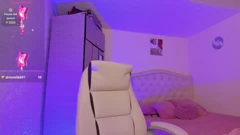 Snapshot of naath_ chatting on 03.04.25 anny online show from 03.04.25