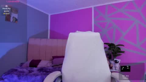 Snapshot of naath_ chatting on 09.27.25 anny online show from 09.27.25