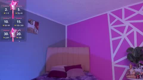 Snapshot of naath_ chatting on 10.25.25 anny online show from 10.25.25