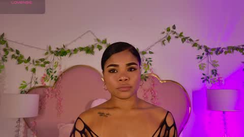 Snapshot of nahiarareina chatting on 05.02.26 NahiaraReina online show from 05.02.26