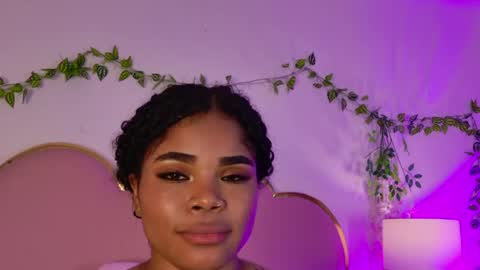 Snapshot of nahiarareina chatting on 05.24.26 NahiaraReina online show from 05.24.26