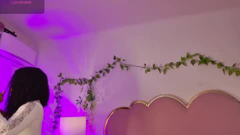 Snapshot of nahiarareina chatting on 06.07.26 NahiaraReina online show from 06.07.26