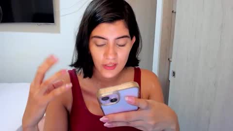 independent model online show from 02.13.26