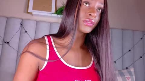  VICTORIA  online show from 04.13.26