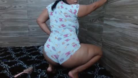 Snapshot of nahomiember chatting on 11.28.25 NAHOMI EMBER01 online show from 11.28.25