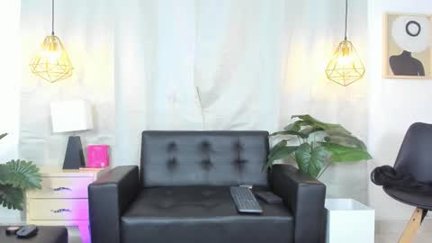 Nahomy Whitte online show from 03.25.26