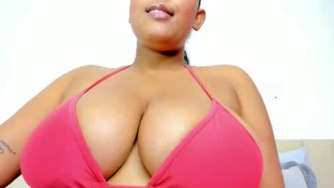 Nahomy online show from 07.25.26