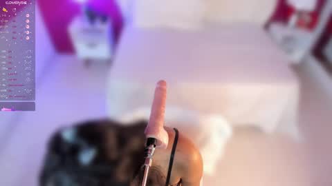 Nahomy Roberts online show from 02.25.25