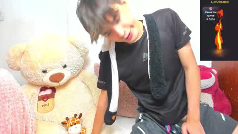  N A I M T H E  K I N G  online show from 02.16.26