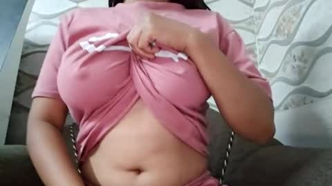 Snapshot of naina00123 chatting on 05.16.26 Naina online show from 05.16.26