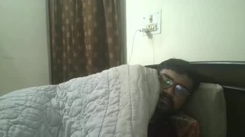 NAIRANANDU28 online show from 12.20.25