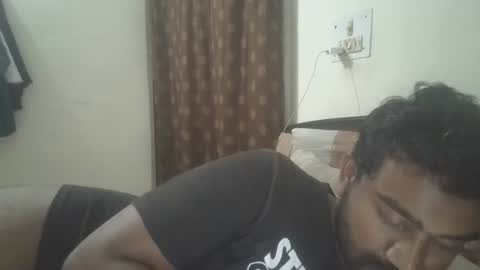 NAIRANANDU28 online show from 04.19.26