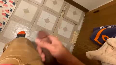 nairda2senoniuq online show from 12.18.24