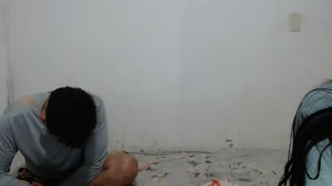 Snapshot of naisha_and_axelh chatting on 10.04.25 naisha and axel2 online show from 10.04.25