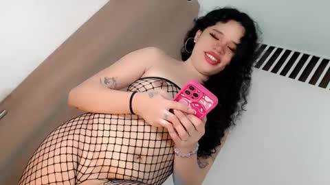 naked_weapon1 online show from 12.11.24