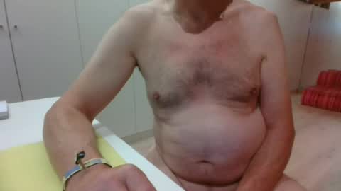 Snapshot of nakedcock5518782 chatting on 07.10.26 nakedcock5518782 online show from 07.10.26