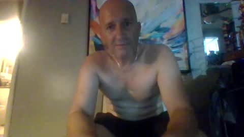NAKEDINLA online show from 08.08.26