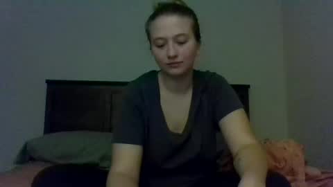 Snapshot of nakedmomma chatting on 12.13.24 SianaBabe online show from 12.13.24