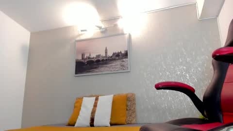   online show from 11.21.25