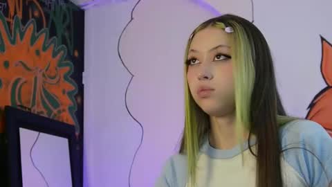 Snapshot of nami_smith chatting on 12.11.24 nami_smith online show from 12.11.24