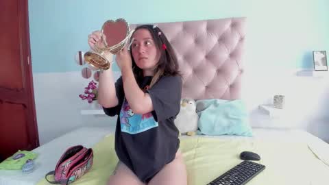 nana_s online show from 11.17.25