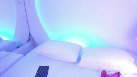 NanaOsaky online show from 01.19.26