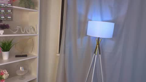 Snapshot of nanayuki chatting on 09.11.25 Miya online show from 09.11.25