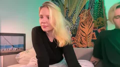 Nancy and Archi online show from 09.09.25