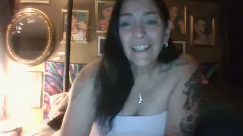 Snapshot of nancybees3 chatting on 06.13.26 jasminej online show from 06.13.26