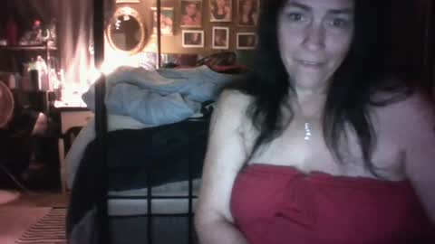 Snapshot of nancybees3 chatting on 06.17.26 jasminej online show from 06.17.26