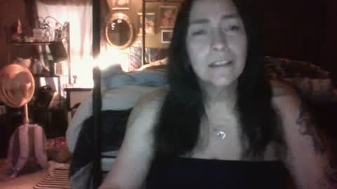 Snapshot of nancybees3 chatting on 06.21.26 jasminej online show from 06.21.26