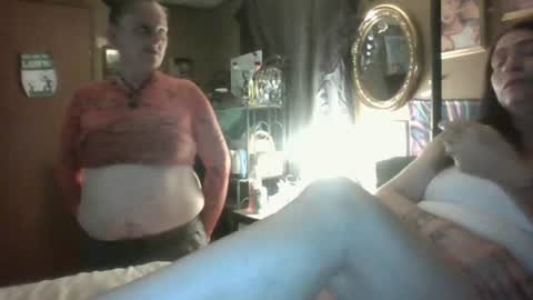 Snapshot of nancybees3 chatting on 06.22.26 jasminej online show from 06.22.26