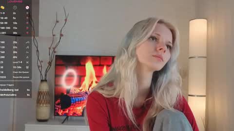 Snapshot of nannetteterrill chatting on 05.31.26 nannetteterrill online show from 05.31.26