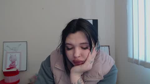 Naomy online show from 01.31.25