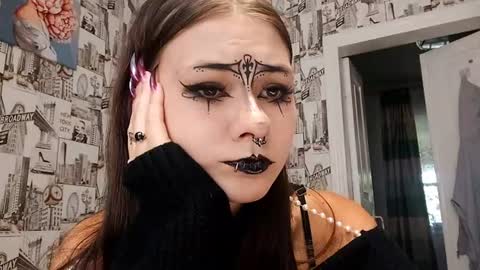 Snapshot of naomaoyola chatting on 07.13.26 Zendaya online show from 07.13.26