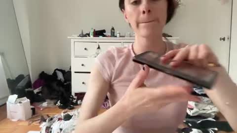Naomi      online show from 07.06.26