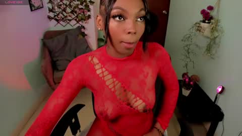 Snapshot of naomi_cambbel chatting on 07.21.26 SAMY online show from 07.21.26