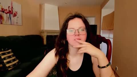 naomi_di online show from 06.06.26