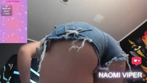 Snapshot of naomi_viper_ chatting on 04.28.26 Naomi online show from 04.28.26