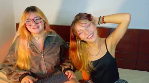 Snapshot of naomiandtsuki chatting on 03.22.26 Naomi and Tsuki online show from 03.22.26